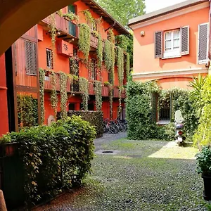 Appartement - Alzaia Naviglio Grande, Milaan